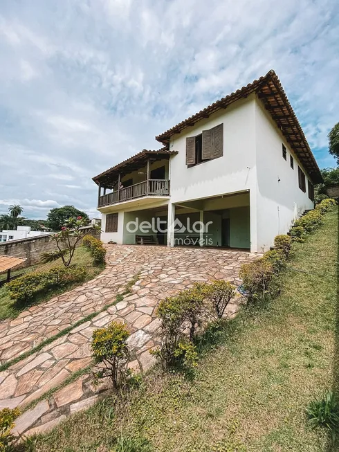 Foto 1 de Casa de Condomínio com 3 Quartos à venda, 390m² em Garças, Belo Horizonte