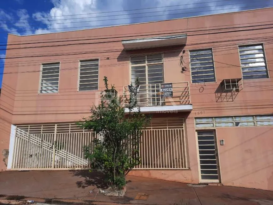 Foto 1 de Casa com 1 Quarto para alugar, 70m² em Vila Tibério, Ribeirão Preto