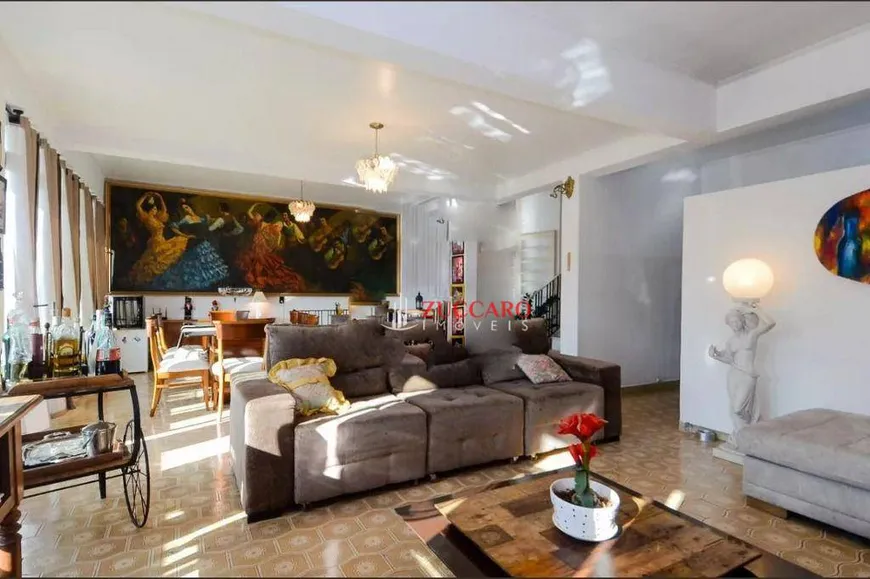 Foto 1 de Casa com 3 Quartos à venda, 500m² em Vila Galvão, Guarulhos
