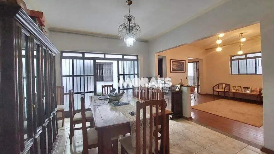 Foto 1 de Casa com 6 Quartos à venda, 328m² em Jardim Estoril, Bauru