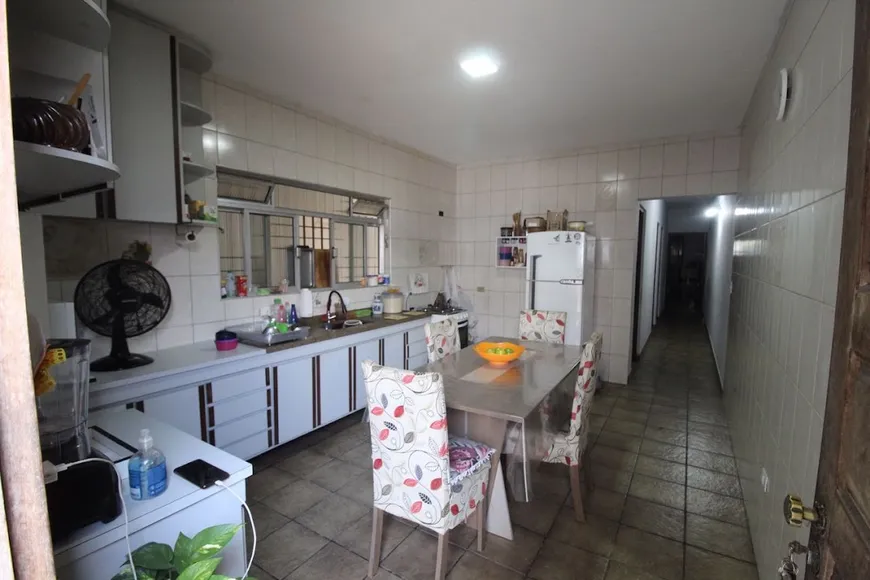 Foto 1 de Casa com 2 Quartos à venda, 115m² em Vila Lisboa, Mauá