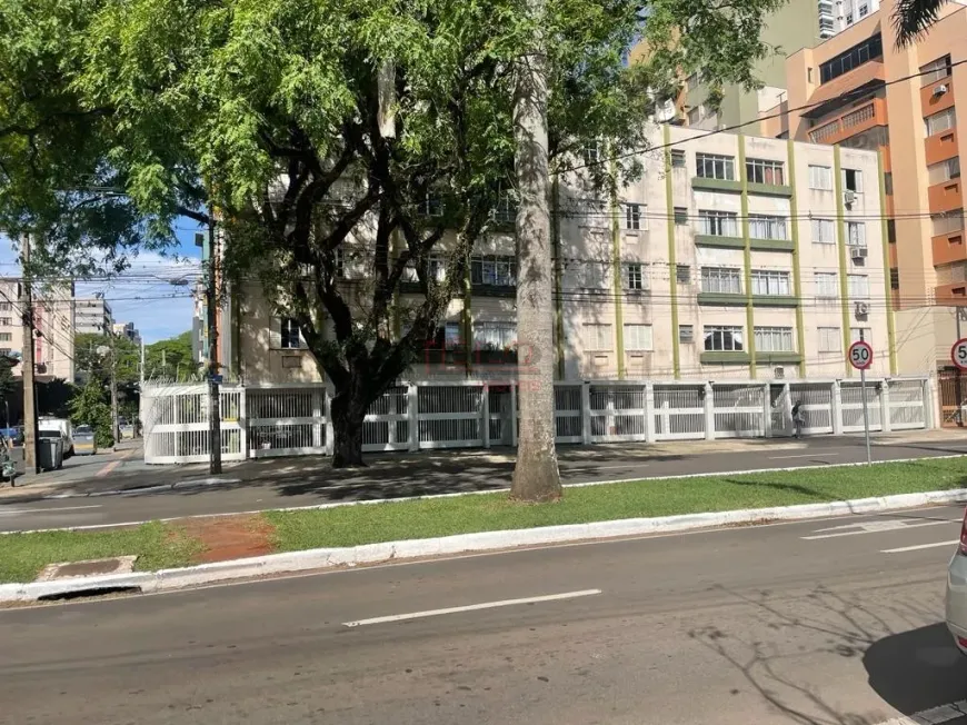 Foto 1 de Apartamento com 2 Quartos para alugar, 90m² em Zona 07, Maringá