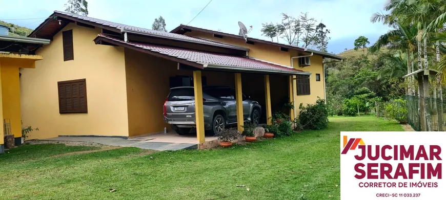 Foto 1 de Fazenda/Sítio com 4 Quartos à venda, 12m² em , Canelinha