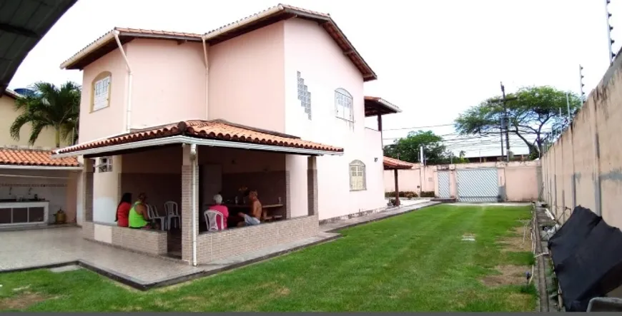 Foto 1 de Casa com 4 Quartos à venda, 190m² em  Parque Jockey Clube, Lauro de Freitas