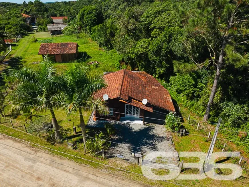 Foto 1 de Casa com 2 Quartos à venda, 90m² em Pinheiros, Balneário Barra do Sul