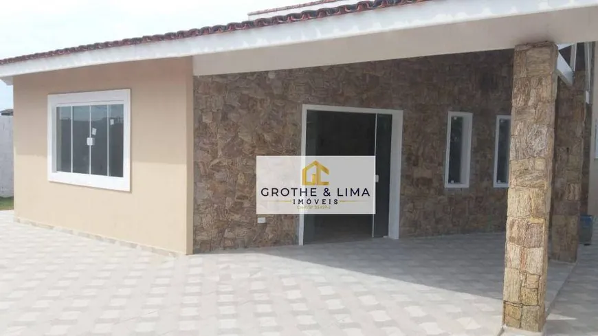 Foto 1 de Casa com 3 Quartos à venda, 200m² em Pontal de Santa Marina, Caraguatatuba