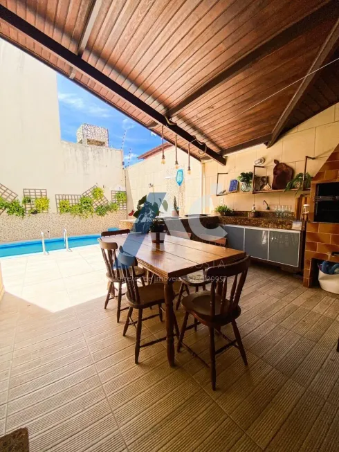 Foto 1 de Casa de Condomínio com 4 Quartos à venda, 200m² em Ipitanga, Lauro de Freitas