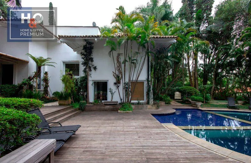 Foto 1 de Casa com 5 Quartos para venda ou aluguel, 1100m² em Vila Tramontano, São Paulo