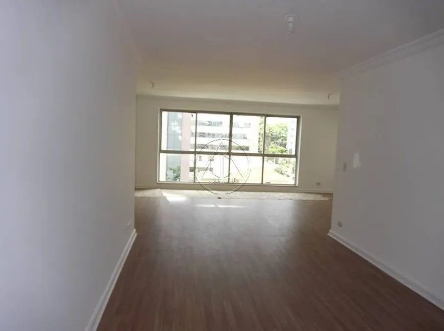 Foto 1 de Apartamento com 3 Quartos para venda ou aluguel, 136m² em Jardim América, São Paulo