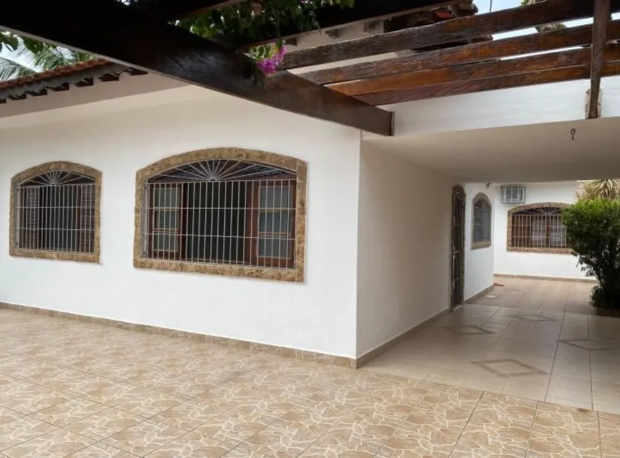 Foto 1 de Casa com 2 Quartos à venda, 110m² em Vila Caicara, Praia Grande