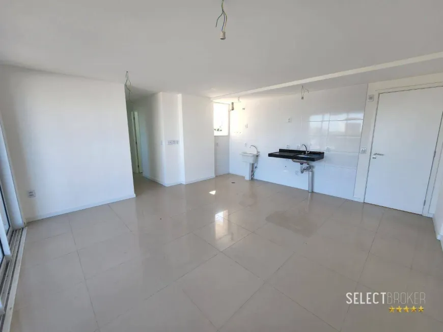 Foto 1 de Apartamento com 3 Quartos à venda, 80m² em Cambeba, Fortaleza