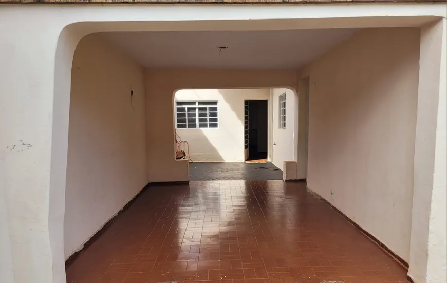 Foto 1 de Casa com 3 Quartos à venda, 202m² em Campos Eliseos, Ribeirão Preto