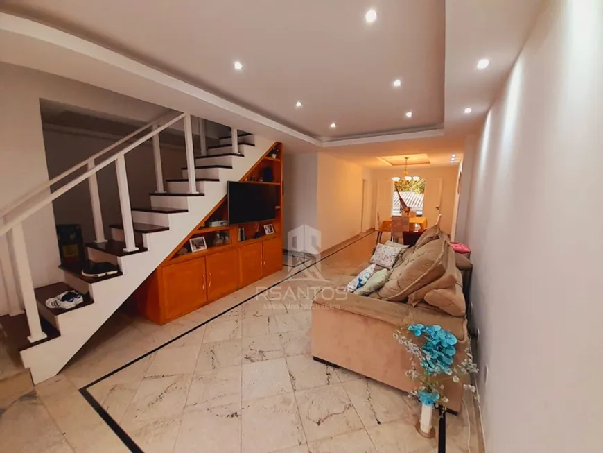 Foto 1 de Casa de Condomínio com 3 Quartos à venda, 306m² em Taquara, Rio de Janeiro