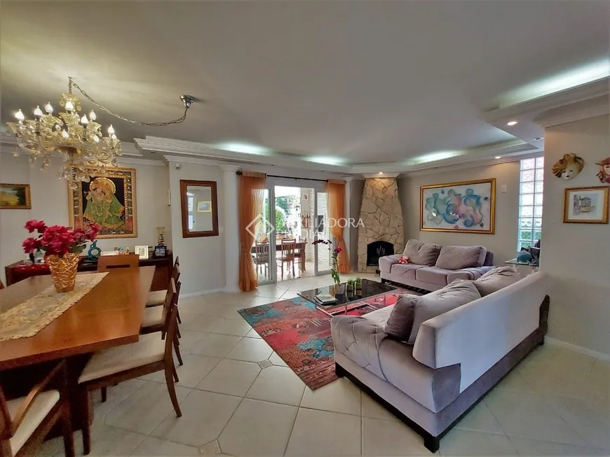 Foto 1 de Casa com 4 Quartos à venda, 272m² em Córrego Grande, Florianópolis