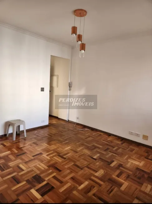 Foto 1 de Apartamento com 1 Quarto para alugar, 40m² em Perdizes, São Paulo