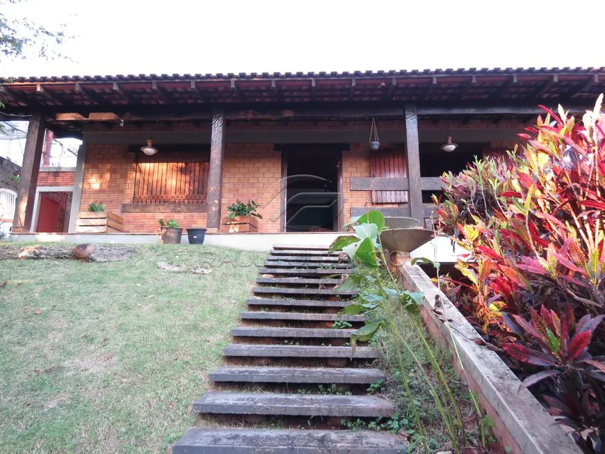 Foto 1 de Casa com 3 Quartos à venda, 221m² em Canaã, Londrina