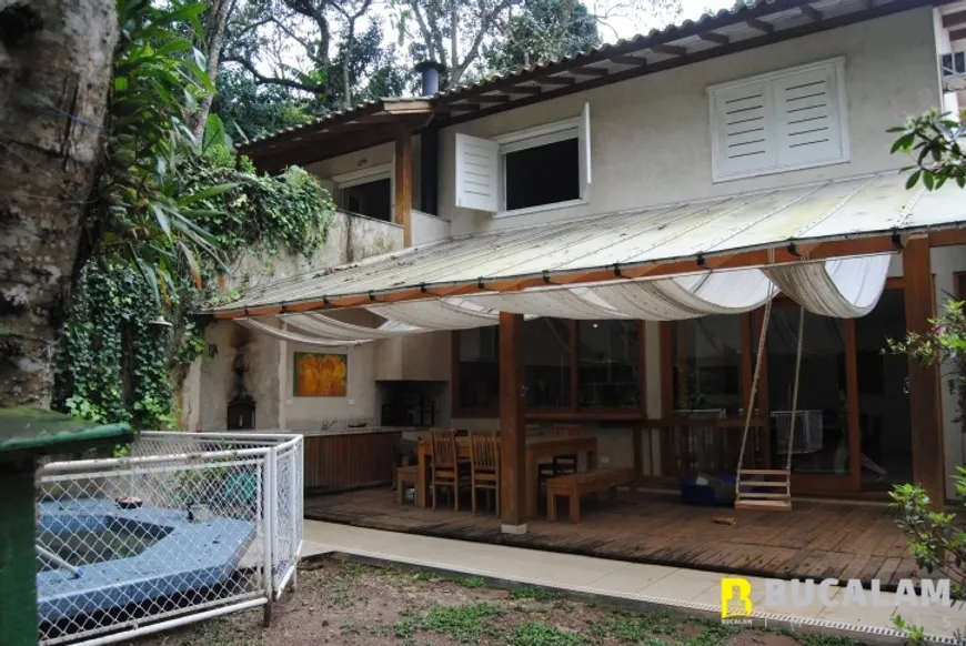 Foto 1 de Casa de Condomínio com 3 Quartos à venda, 405m² em Condomínio Iolanda, Taboão da Serra