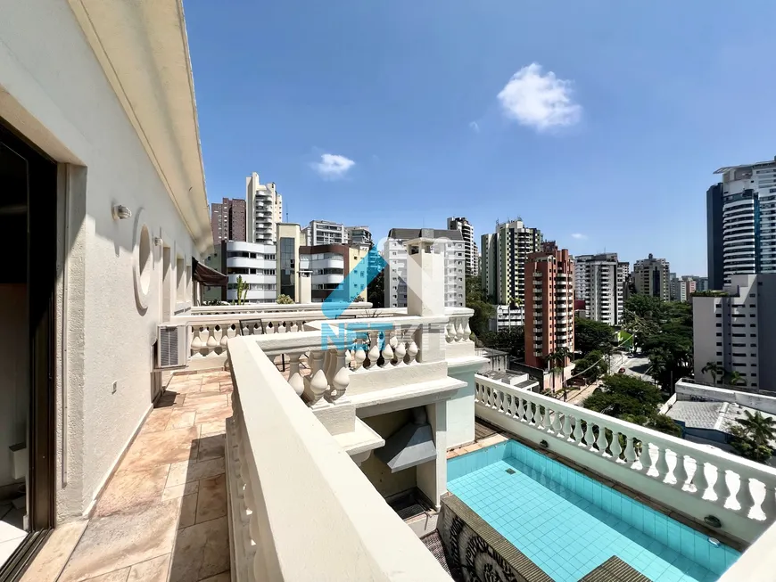 Foto 1 de Cobertura com 3 Quartos à venda, 220m² em Panamby, São Paulo