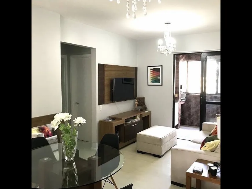 Foto 1 de Apartamento com 2 Quartos à venda, 66m² em Centro, Curitiba