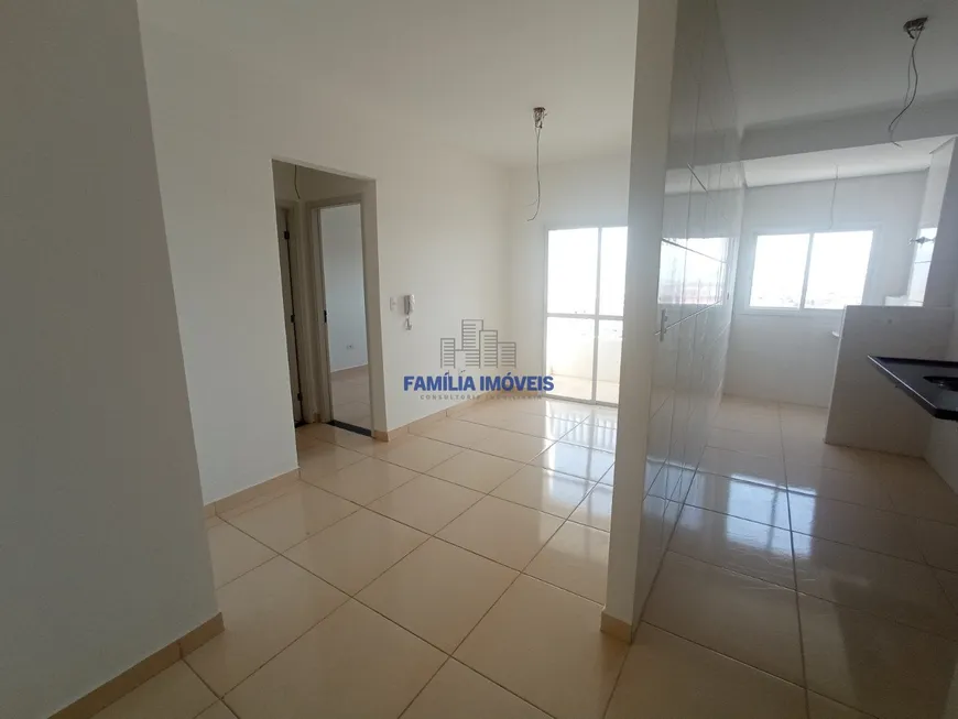 Foto 1 de Apartamento com 2 Quartos à venda, 55m² em Jardim Independencia, São Vicente