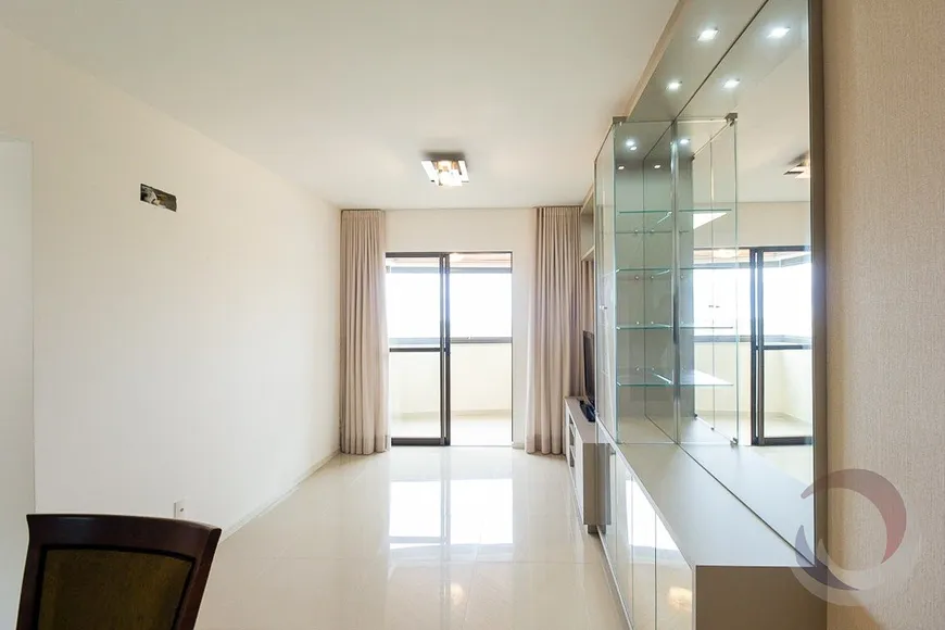 Foto 1 de Apartamento com 2 Quartos à venda, 70m² em Pantanal, Florianópolis
