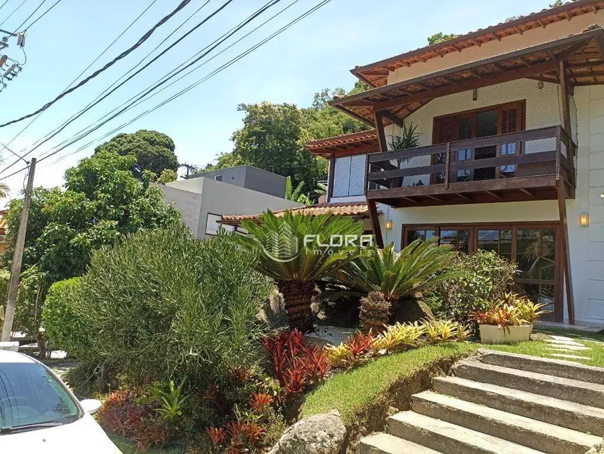 Foto 1 de Casa de Condomínio com 5 Quartos à venda, 300m² em Itacoatiara, Niterói