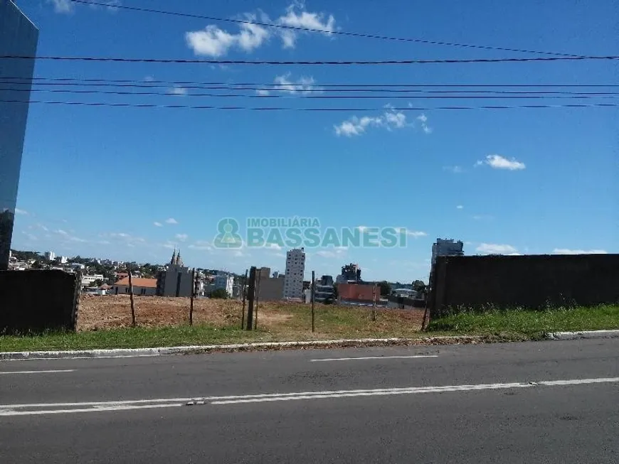 Foto 1 de Lote/Terreno para alugar, 2350m² em Lourdes, Caxias do Sul