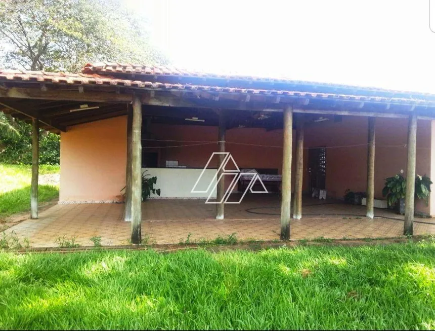 Foto 1 de Fazenda/Sítio com 2 Quartos à venda, 180m² em Zona Rural, Marília