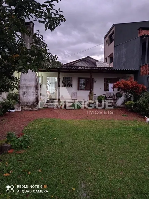 Foto 1 de Lote/Terreno à venda, 300m² em Vila Ipiranga, Porto Alegre