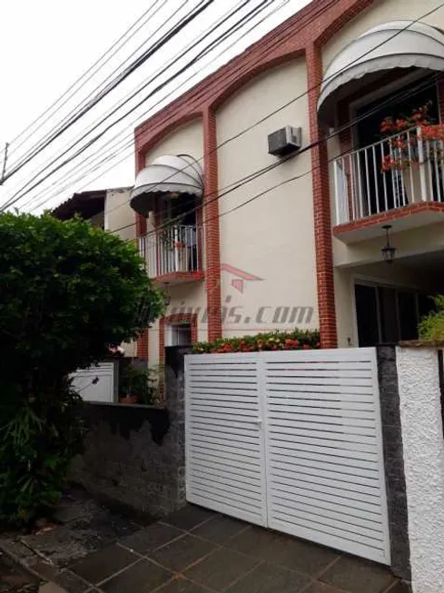 Foto 1 de Casa de Condomínio com 4 Quartos à venda, 230m² em Pechincha, Rio de Janeiro