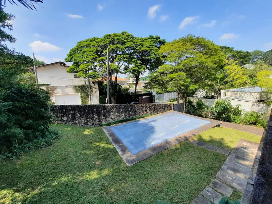 Foto 1 de Casa com 4 Quartos à venda, 348m² em Vila Tramontano, São Paulo