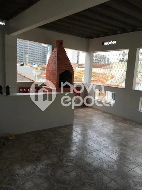 Foto 1 de Casa com 8 Quartos à venda, 260m² em Maracanã, Rio de Janeiro