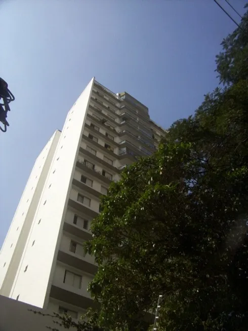 Foto 1 de Apartamento com 2 Quartos para venda ou aluguel, 145m² em Moema, São Paulo
