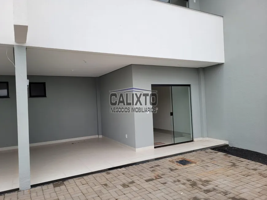 Foto 1 de Sobrado com 3 Quartos à venda, 137m² em Alto Umuarama, Uberlândia