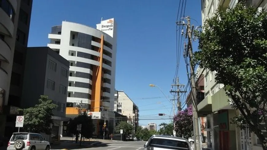 Foto 1 de Flat com 1 Quarto à venda, 36m² em Centro, Caxias do Sul