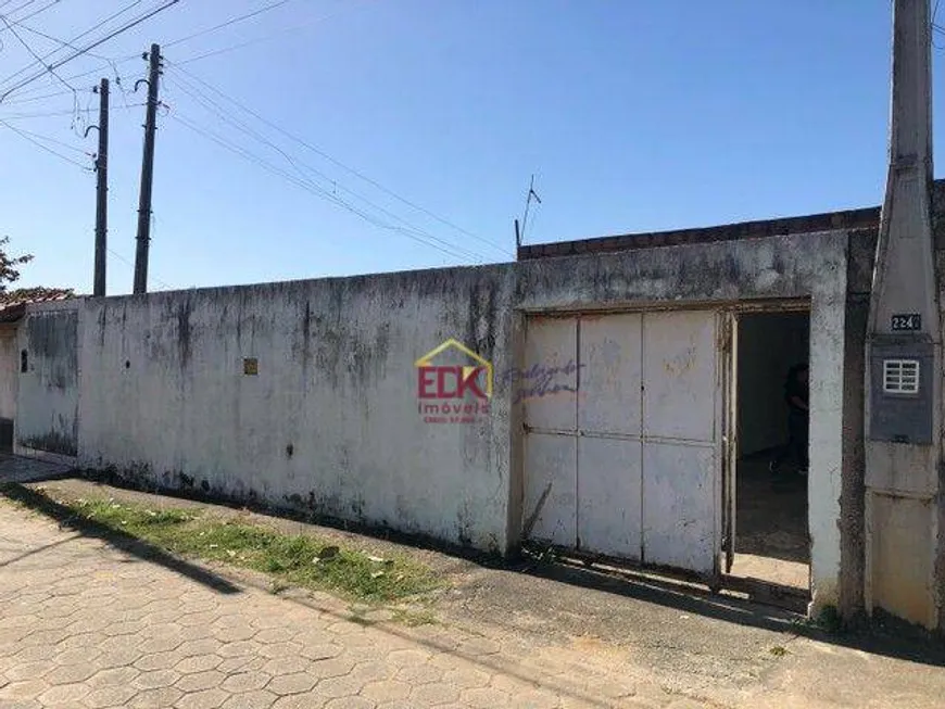 Foto 1 de Casa com 2 Quartos à venda, 84m² em Feital, Pindamonhangaba