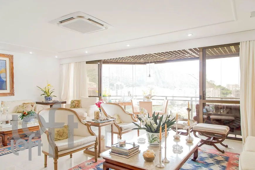 Foto 1 de Apartamento com 4 Quartos à venda, 570m² em Lagoa, Rio de Janeiro