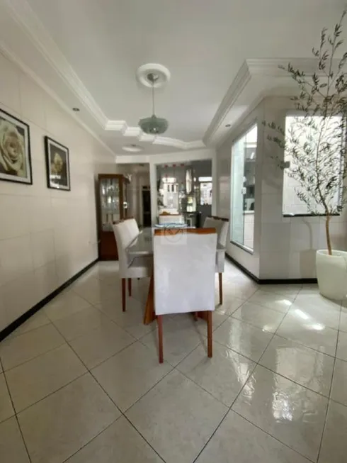 Foto 1 de Casa com 4 Quartos à venda, 246m² em Centro, Aracaju