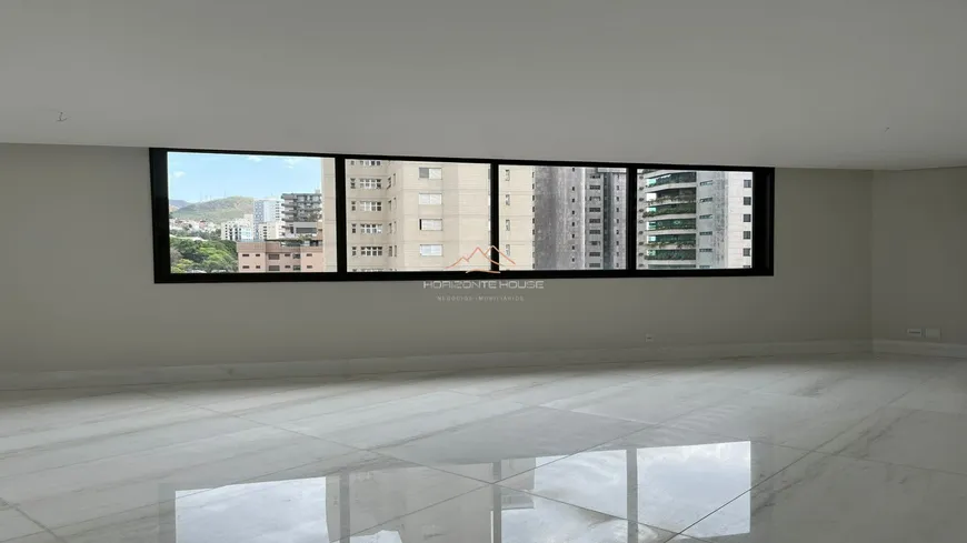 Foto 1 de Apartamento com 4 Quartos à venda, 190m² em Serra, Belo Horizonte