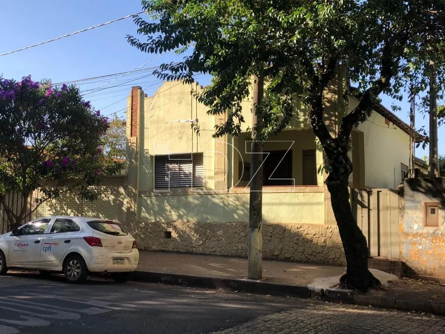 Foto 1 de Casa com 3 Quartos à venda, 219m² em Centro, Araraquara