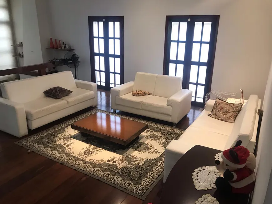 Foto 1 de Casa com 4 Quartos à venda, 400m² em Alto Ipiranga, Mogi das Cruzes