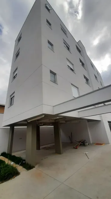 Foto 1 de Apartamento com 2 Quartos à venda, 55m² em Ouro Preto, Belo Horizonte