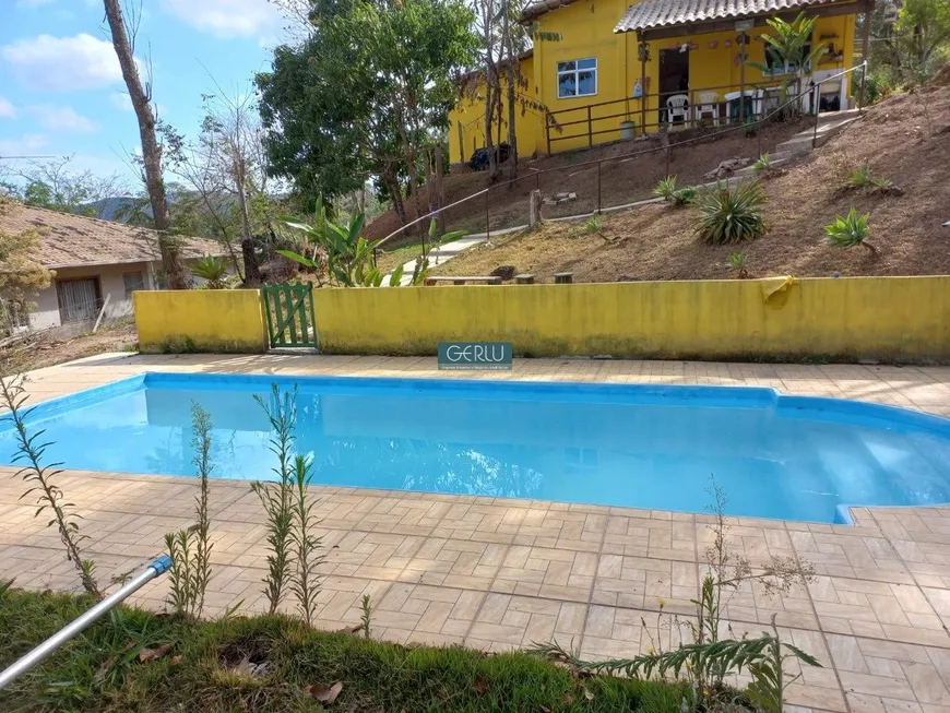 Foto 1 de Casa de Condomínio com 4 Quartos à venda, 250m² em Gentileza, Betim