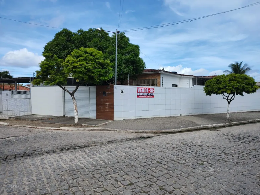 Foto 1 de Casa com 2 Quartos à venda, 61m² em Jardim Aeroporto, Bayeux