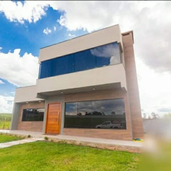 Foto 1 de Casa de Condomínio com 3 Quartos à venda, 230m² em Centro, Ponta Grossa
