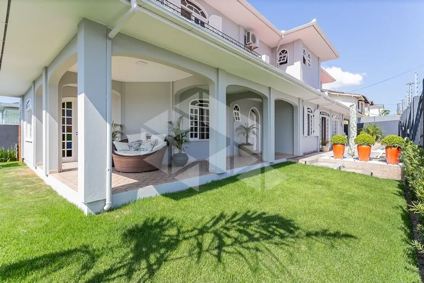 Foto 1 de Casa com 4 Quartos para alugar, 350m² em Jardim Atlântico, Florianópolis