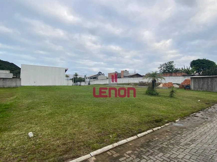 Foto 1 de Lote/Terreno à venda, 460m² em Sertãozinho, Bombinhas