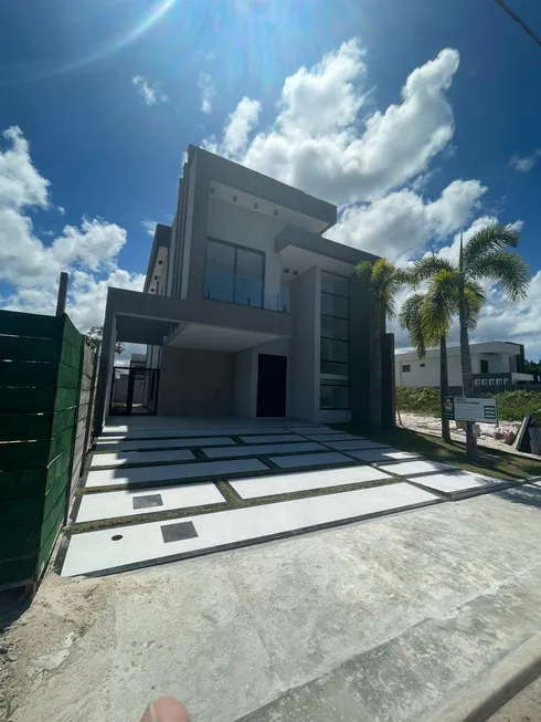 Foto 1 de Casa de Condomínio com 3 Quartos para alugar, 260m² em Ponta Negra, Manaus