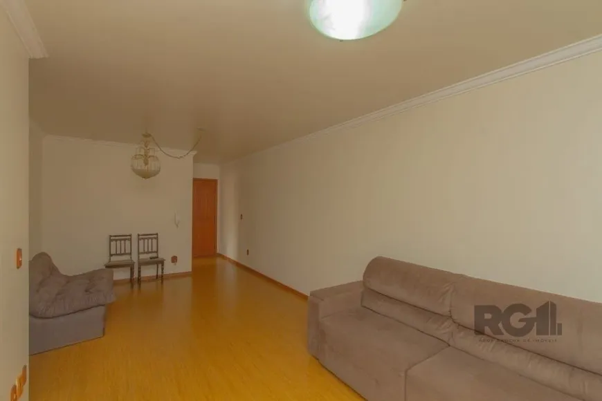 Foto 1 de Apartamento com 3 Quartos à venda, 100m² em Petrópolis, Porto Alegre