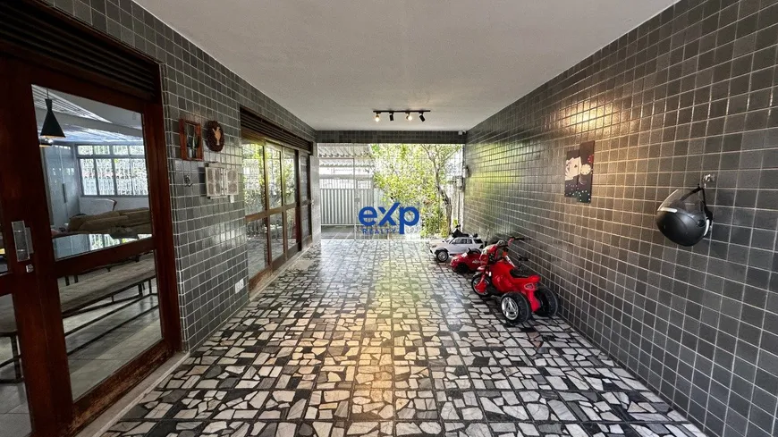 Foto 1 de Casa com 3 Quartos à venda, 200m² em Hipódromo, Recife